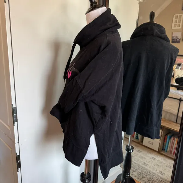 Large Black Sweatshirt - Image 2