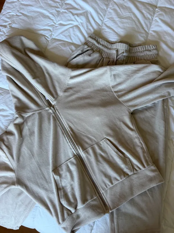 Charlotte Russe Tracksuit - Image 2