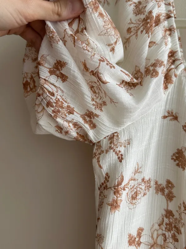 Blu Pepper Floral Puff Sleeve Mini Dress, White/Brown, Size Medium - Image 6