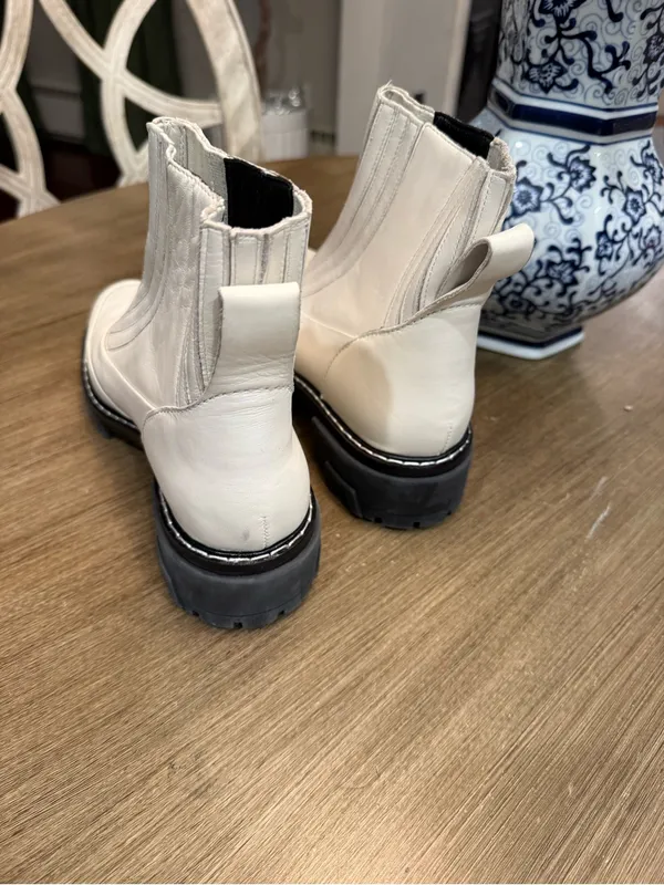 rag & bone Cream Leather Chelsea Lug Booties Sz 39 - Image 2