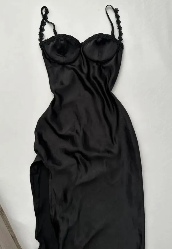Princess Polly Grimmond Maxi Dress - Image 3