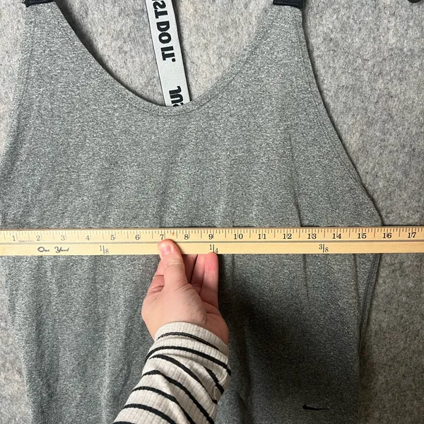 Nike Dri Fir Women's Small lightweight athletic Heather Gray Tank Top‎ - Image 4