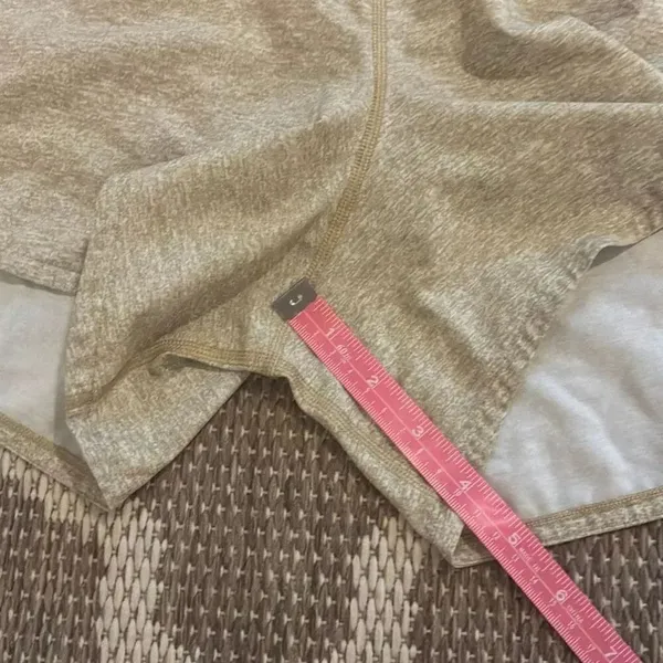 Lululemon speed up shorts women’s size 8 - Image 2