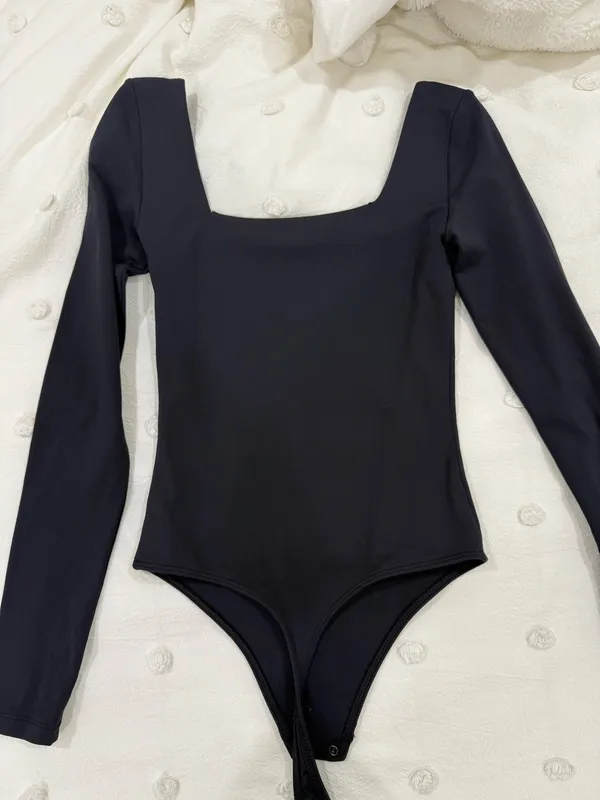 Aritzia black bodysuit - Image 4