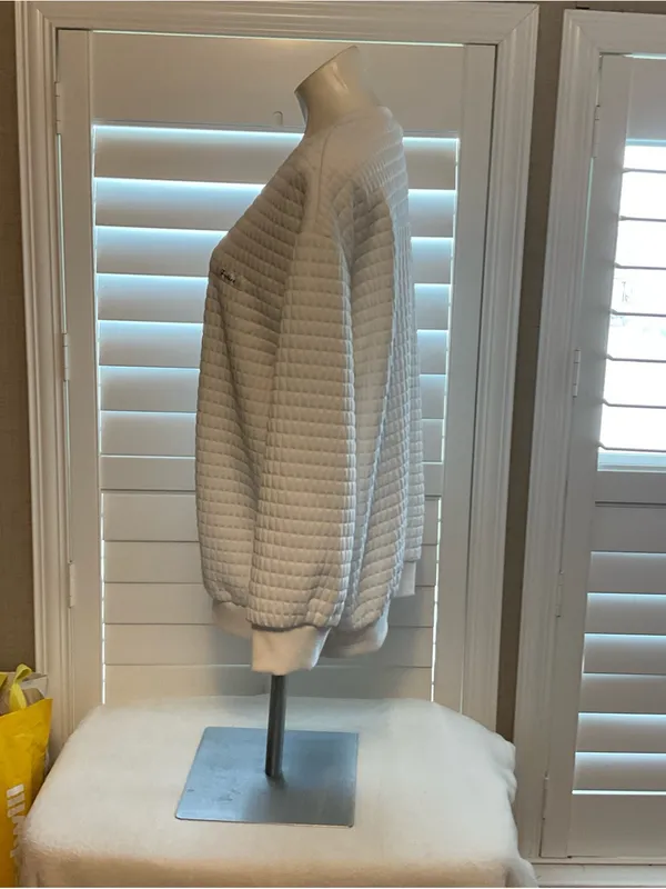 SHEIN Cream Quilted Crewneck Pullover - Image 5