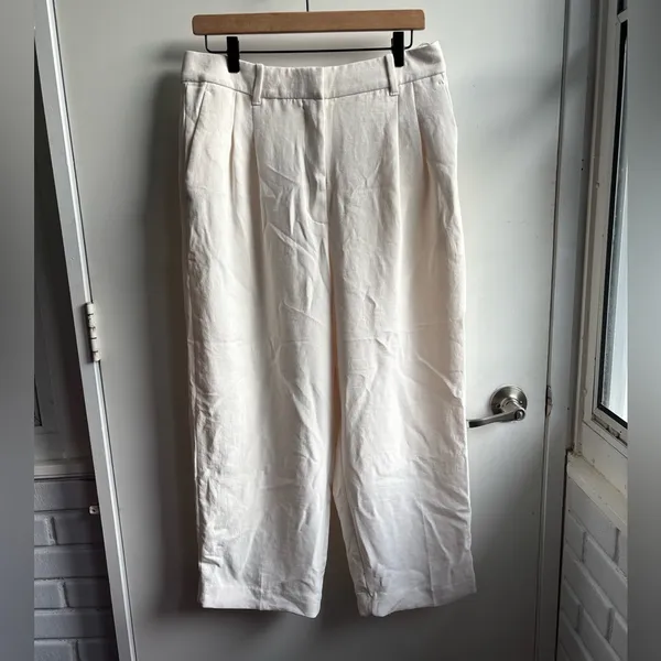 Aritzia‎ The Effortless Pant Cropped CruiseLinen 12 workwear minimalist holiday - Image 2