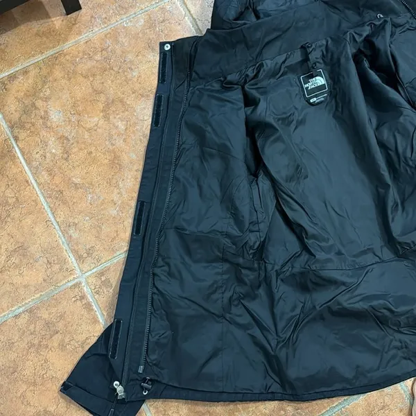 The north face‎ women’s Hyvant backer Shell jacket size S/P - Image 10