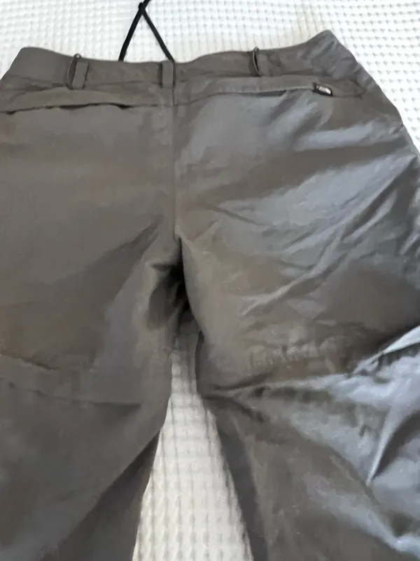 The North Face Convertible Cargo Shorts/Pants- Slate Gray Size 14 - Image 8