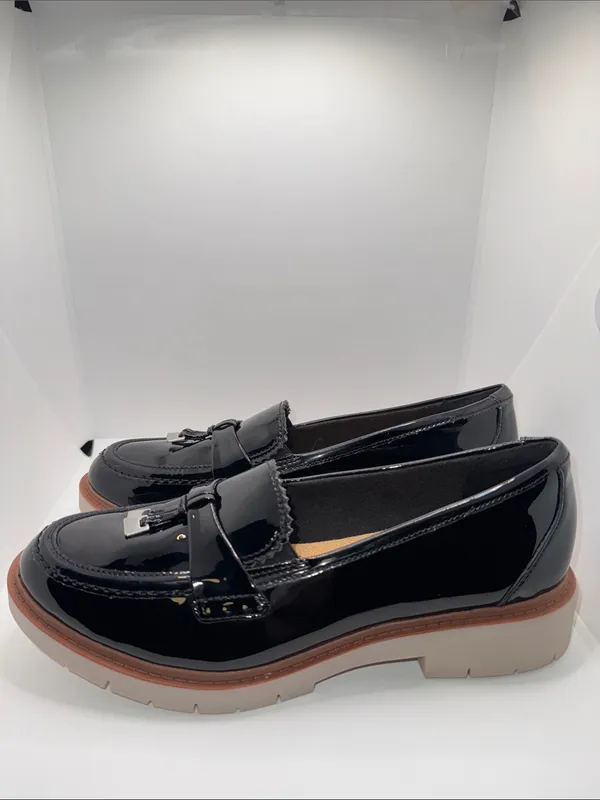 Clarks Westlynn Bella Black Patent Loafers Women's Size 8.5 - Image 2