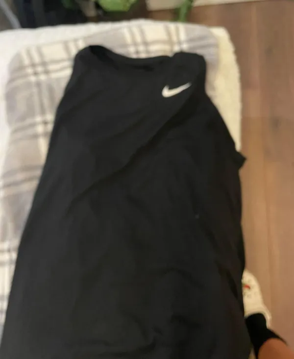Nike Dri-Fit Running Tank - Image 2