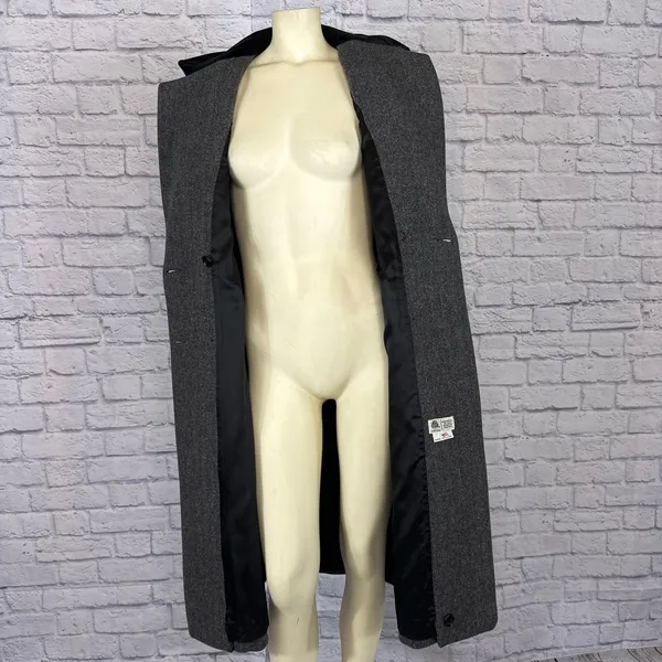 Vintage 1980s Central Park Wool Herringbone Velvet Collar Long Coat size Medium - Image 10