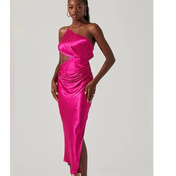 ASTR the Label L / Fuchsia One Shoulder Cutout Midi Dress - Image 9