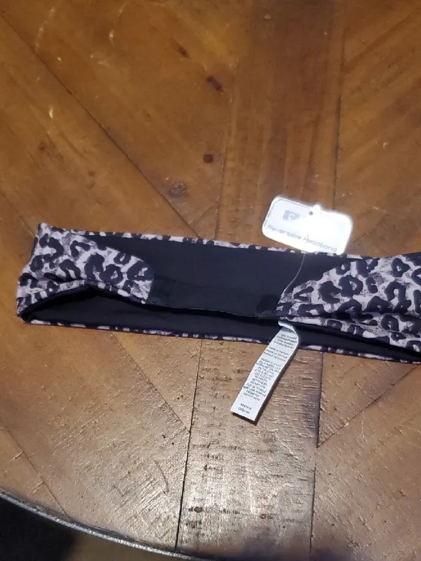 RBX Black and Light Pink Leopard Print Reversible Headband - Image 4