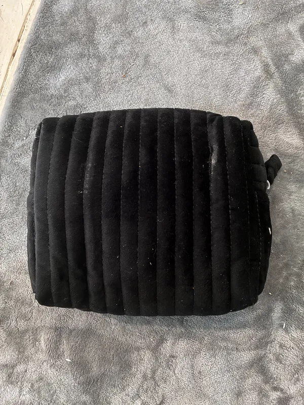Philosophy Quilted Black Travel Pouch Bag - Image 2