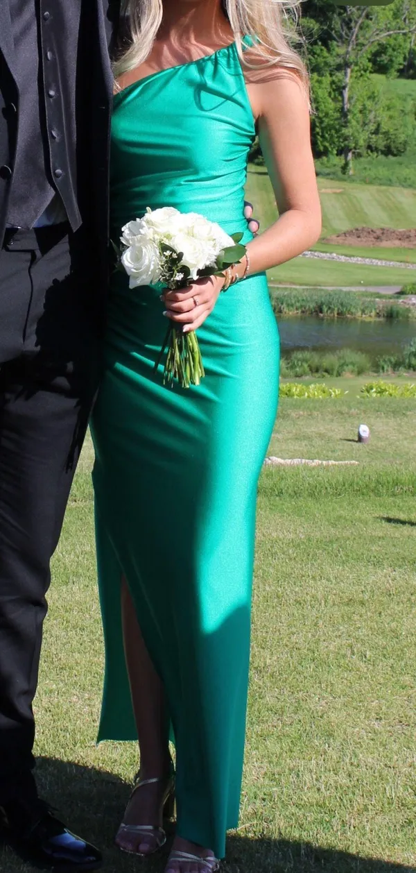 Babaton Emerald Green Gown - Image 4