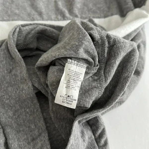 Vanilla Bay Grey Sweater‎ Sz SM - Image 5
