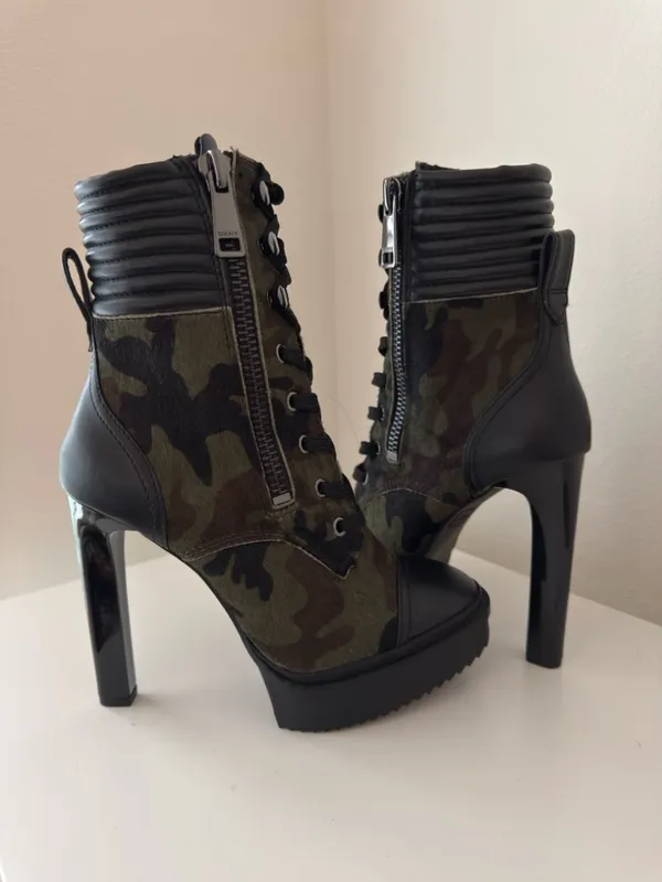 DKNY New Steffi Calf Hair Leather Combat Camo Lace-up Stiletto Bootie 6.5 - Image 12