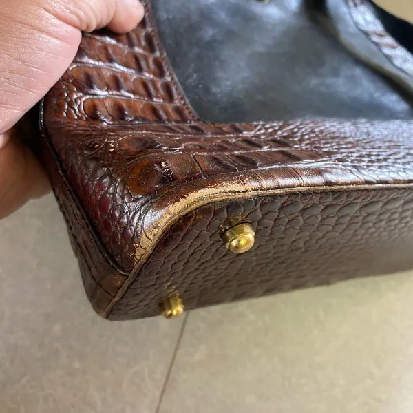 Brahmin Brown Black Croc Embossed Minimalist Western Coastal Quiet Luxury Bag - Image 6