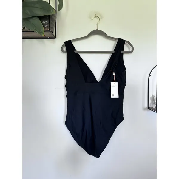 NWT Quince Black Italian Plunge One-Piece Swimsuit Sz XL - Image 4