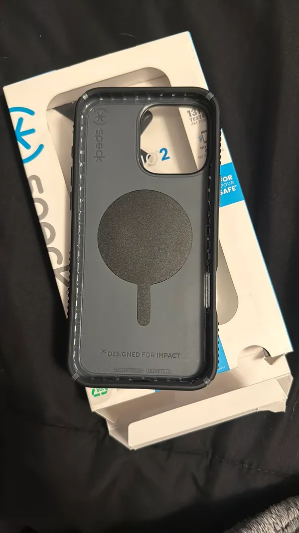 Speck Phone case - Image 3