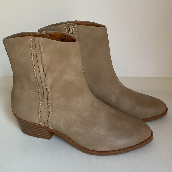 Lucky Brand Ankle Boots 6.5M Tan Faux Leather Western Booties Zip Side Stitching - Image 3