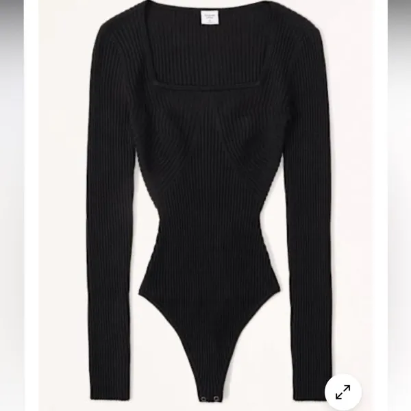 Abercrombie and Fits square neck long sleeve black bodysuit - Image 6