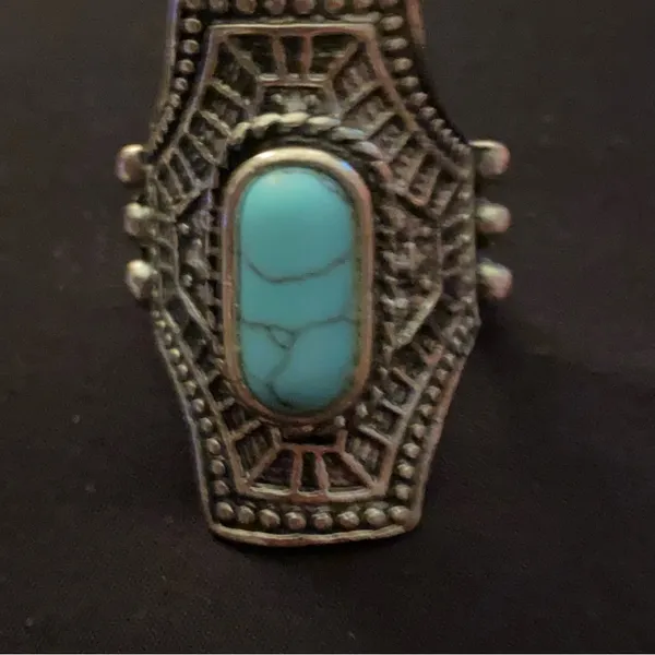 Womens Vintage Ring Size 6 Faux Turquoise Stone On Silver Ornate Rectangle - Image 3