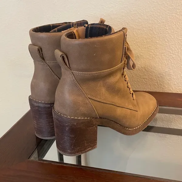 Crown Vintage Elegant Brown Leather Block Heel Ankle Boot Zip-Up Bootie Size 6.5 - Image 5