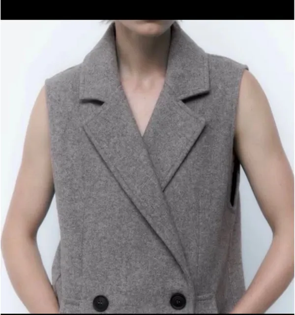 Zara Cream Trousers with Gray Sleeveless Coat - Image 2