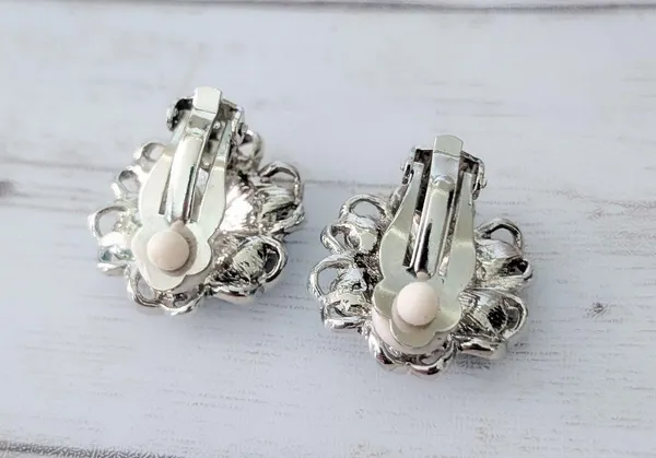 Vintage Clip On Earrings Large Turquoise Tone & Silver Tone Flower Whimsical - Image 7