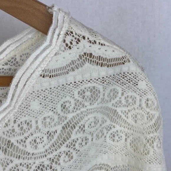 Free People White Sheer Crochet Lace Short Sleeve Top M - Image 4