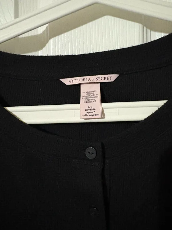 Victoria's Secret black long sleeve and pants pajama set large - Image 3