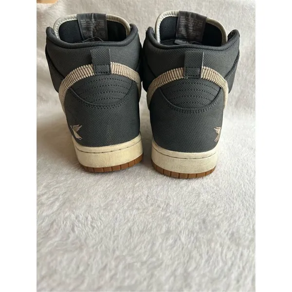 Nike Dunks comfort premium shoes swoosh sporting club grey size 8 - Image 5