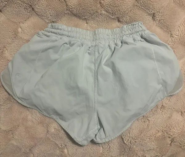 Hotty Hot Short 2.5” - Image 3
