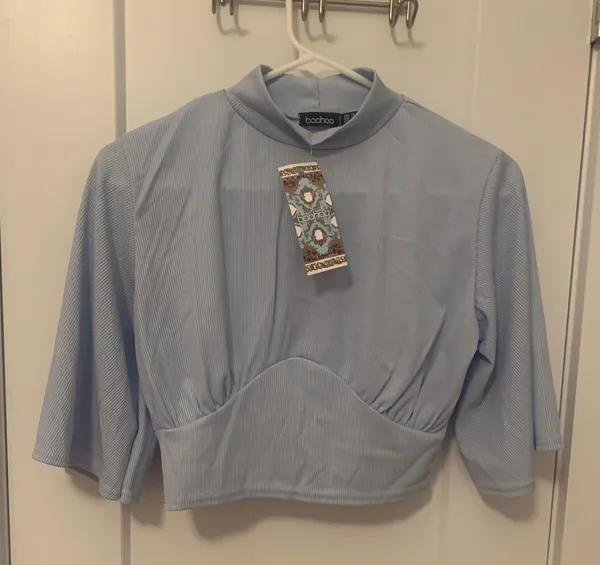 Boohoo NWT Crop Top - Image 2