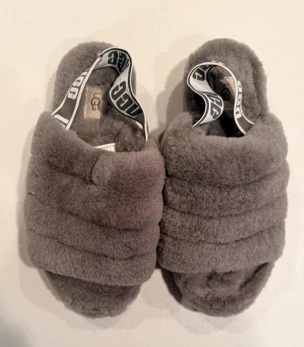 UGG | Women's Fluff Yeah Slide slippers. Size: 9 - Image 2