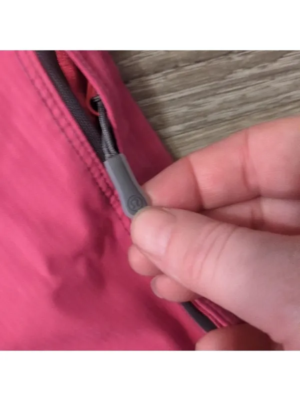 Lululemon pink pace breaker shorts medium? - Image 2