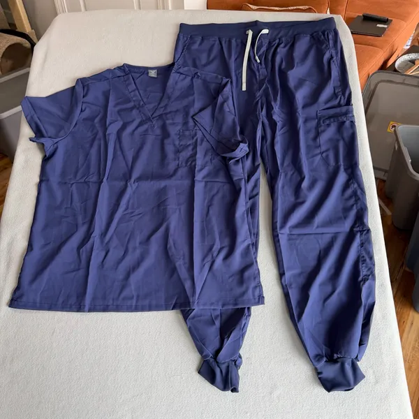 Women's Dark Blue Scrub Set Size XXL #260639 - Image 2