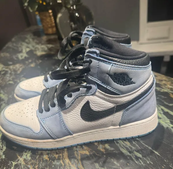 Jordan 1 Mid University Blue Nike - Image 3