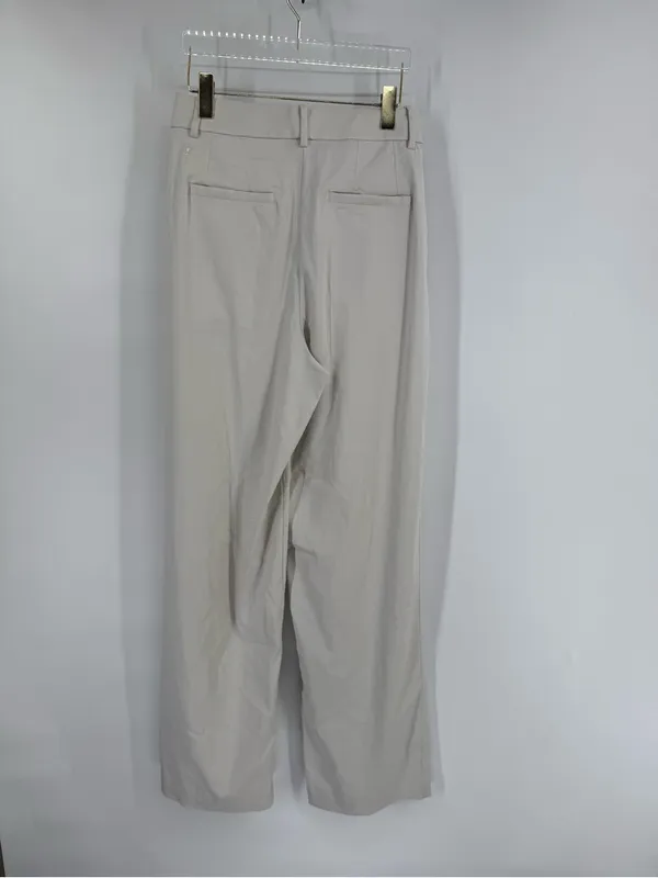 Lululemon Pleat-Front High-Rise Trouser size 4 - Image 4