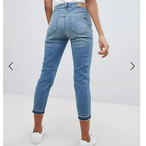 Hollister Women's‎ Juniors Size 3 Waist 26 Girlfriend High Rise Jean Medium Wash - Image 2