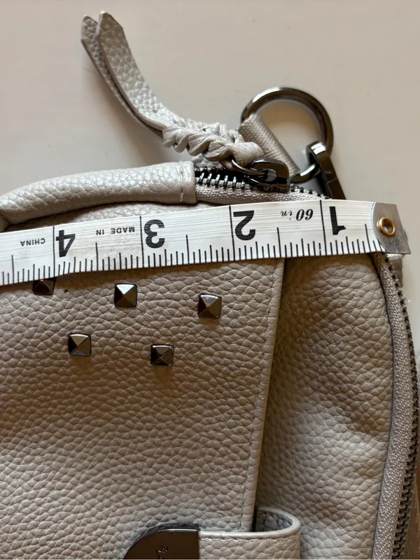 Rad Rev Sling Purse Bag gray Zipper Closure Crossbody Strap Vegan Leather Wallet - Image 4