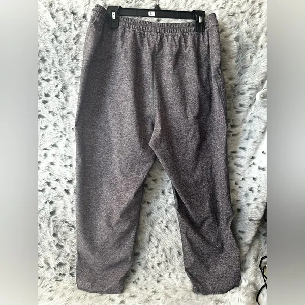 1045. Lululemon Final Play Crop 23" pants in Heather Lux Multi Black. Sz 12 - Image 3