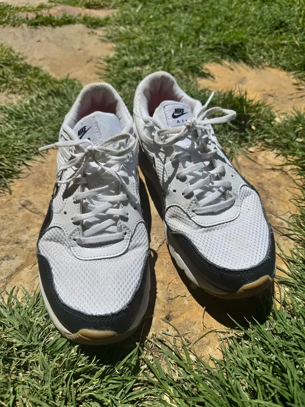 Nike Running Shoes - Image 4