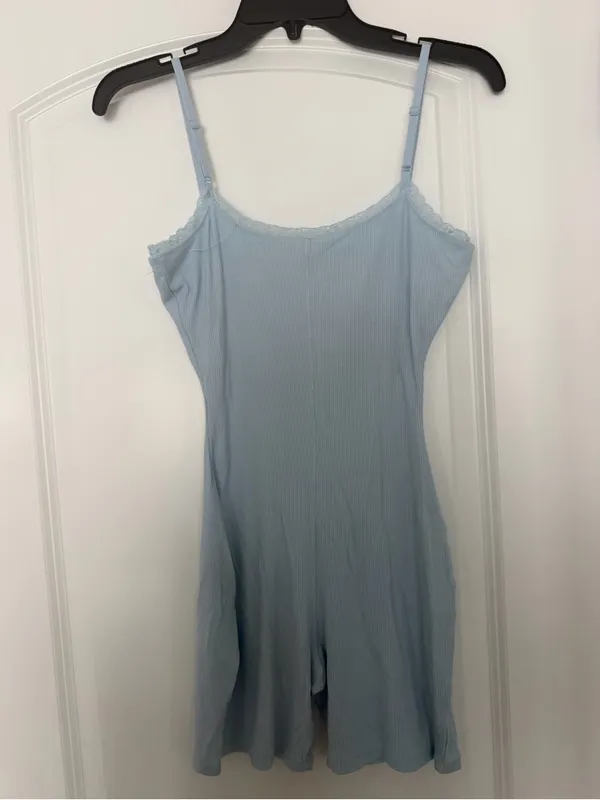 Skims Soft Lounge Lace Onesie - Image 3