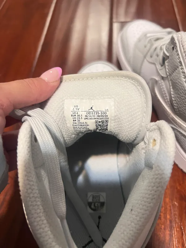 Air  1 mid - Image 4
