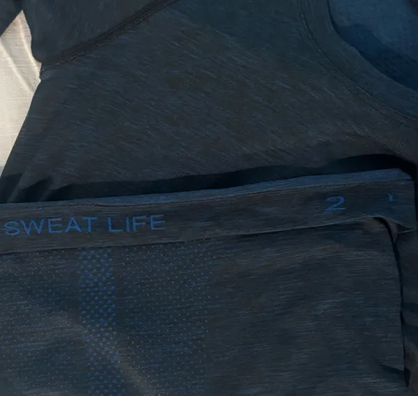 Lululemon Swiftly Tech Long Sleeve - Image 4