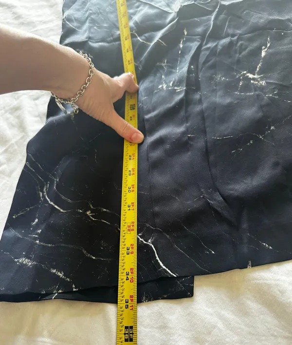 NWT Marble Printed Midi Pencil Skirt in Black XS - Image 6