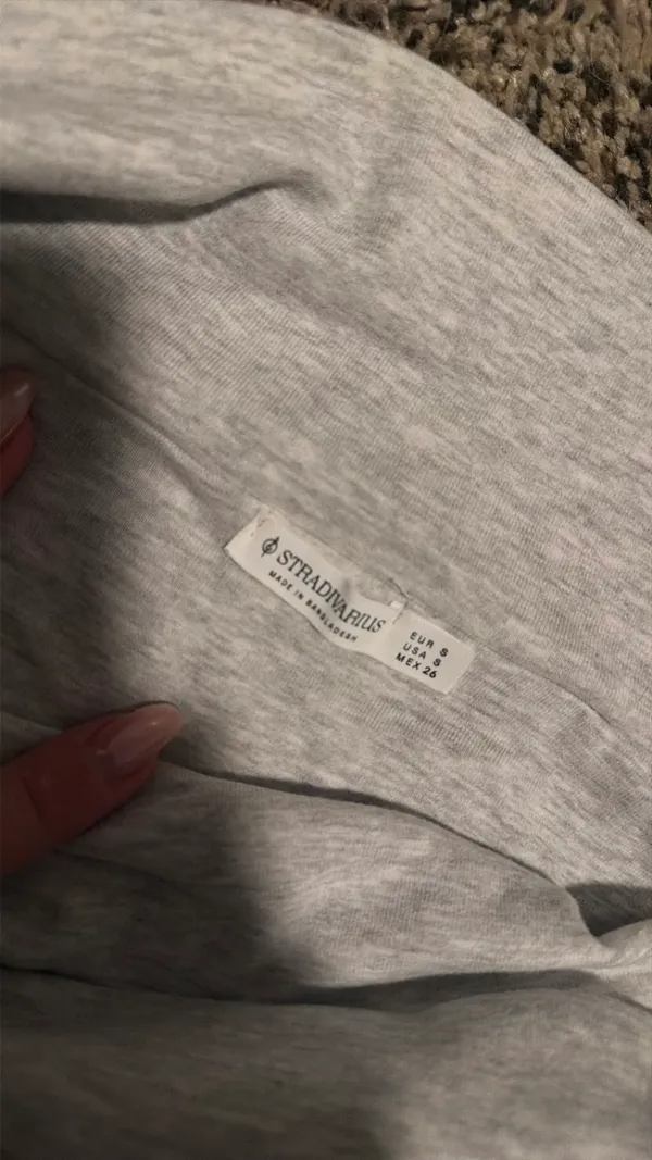 Stradivarius Off-The-Shoulder Long Sleeve - Image 3