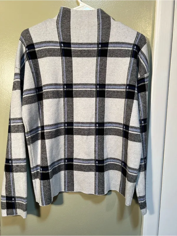 Tahari Women's Size Large Mock Neck Sweater‎ Light Gray Black Blue Plaid - Image 7